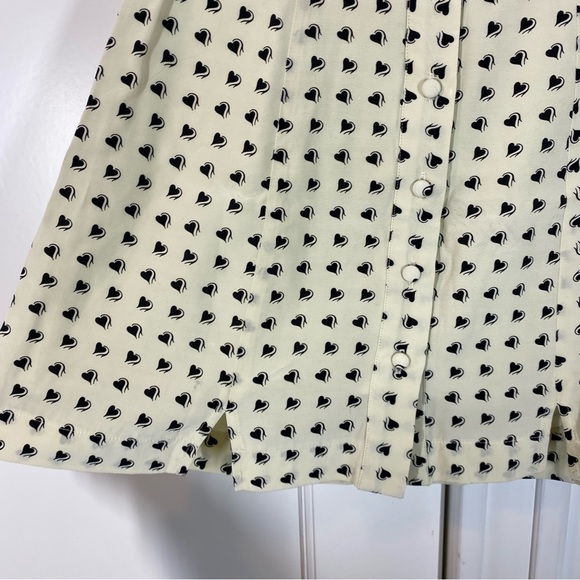 For Love and Lemons Sweetheart Mini Heart Skirt size xs Cream‎ Black Novelty - Picture 3 of 10